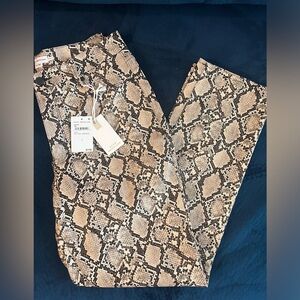 Good American snakeskin pants. New with tags. Size 6/28.